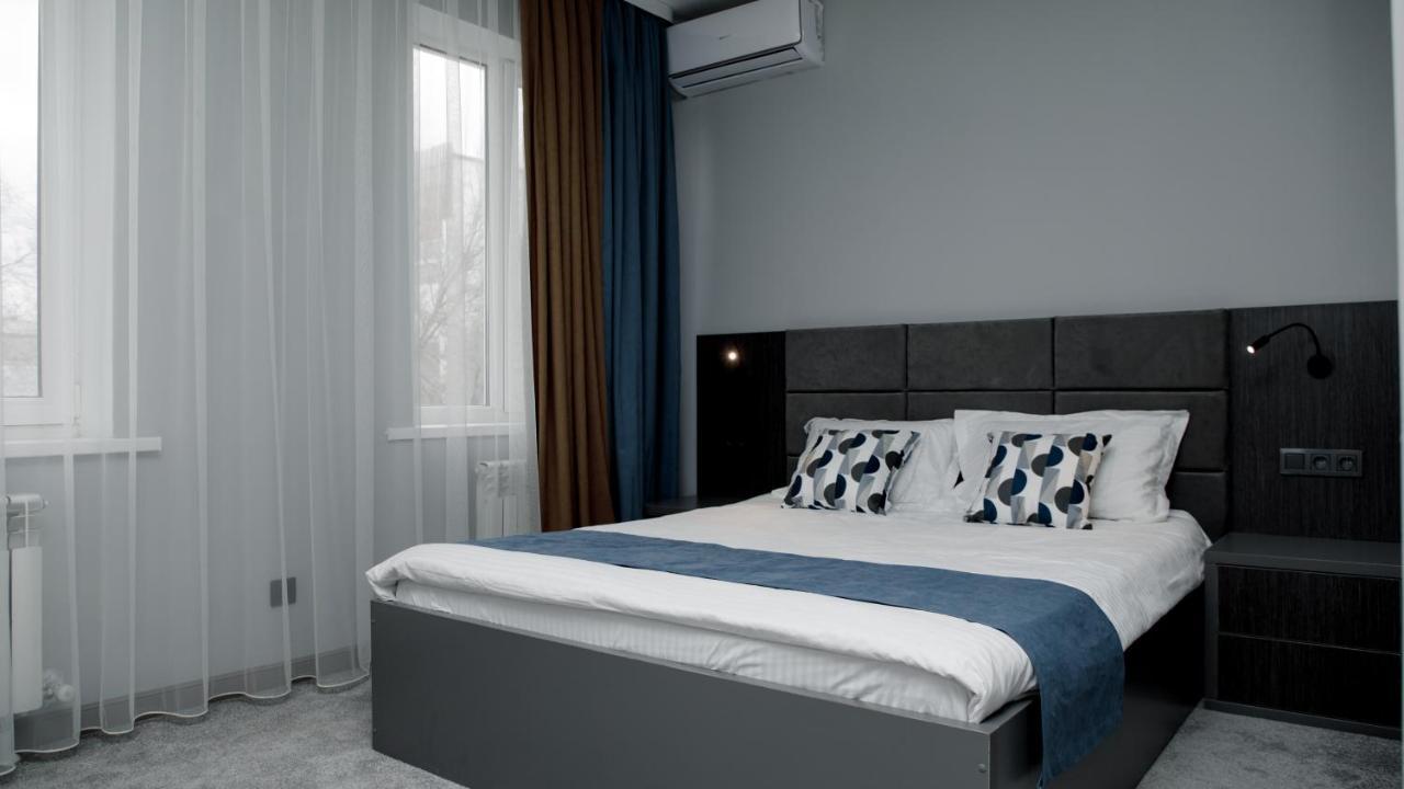 Hotel Zodiac Atyraū Zewnętrze zdjęcie