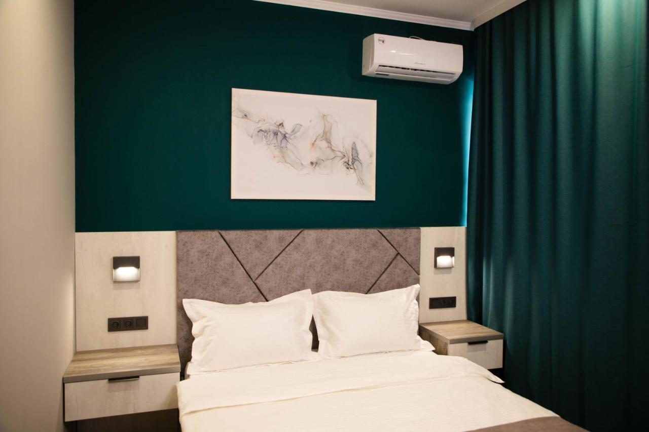 Hotel Zodiac Atyraū Zewnętrze zdjęcie