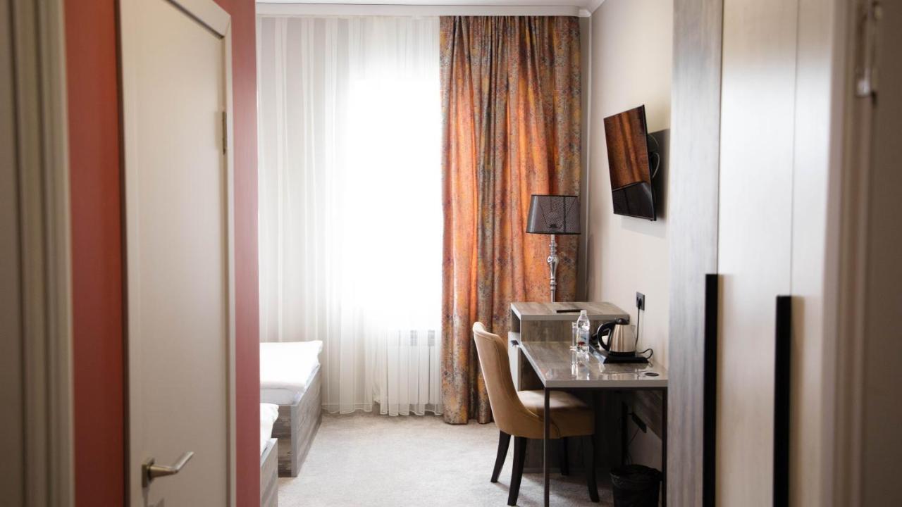 Hotel Zodiac Atyraū Zewnętrze zdjęcie