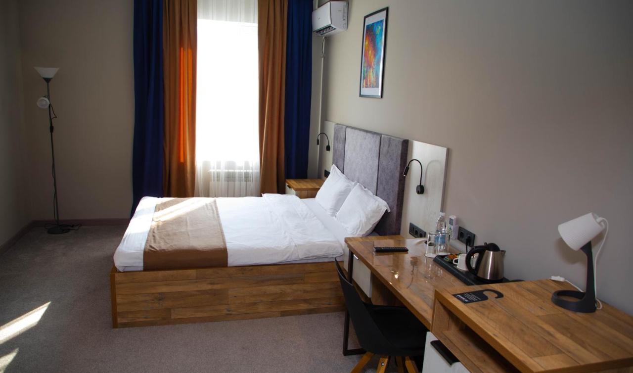 Hotel Zodiac Atyraū Zewnętrze zdjęcie