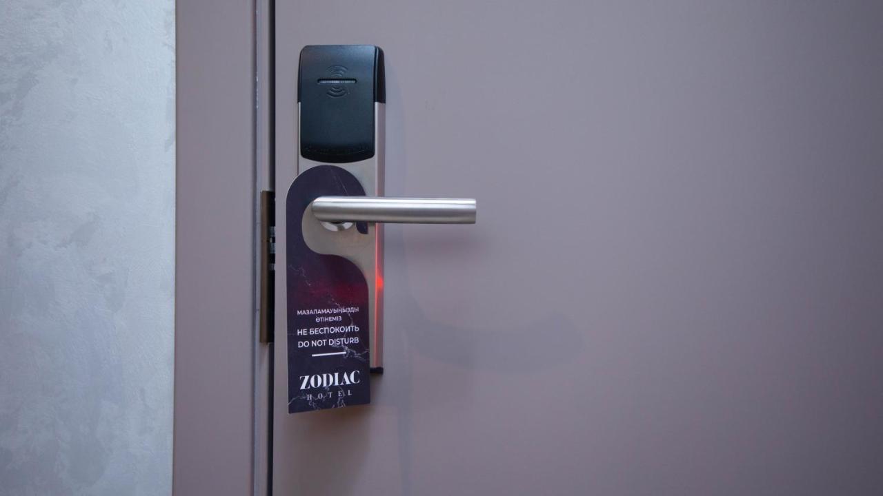 Hotel Zodiac Atyraū Zewnętrze zdjęcie