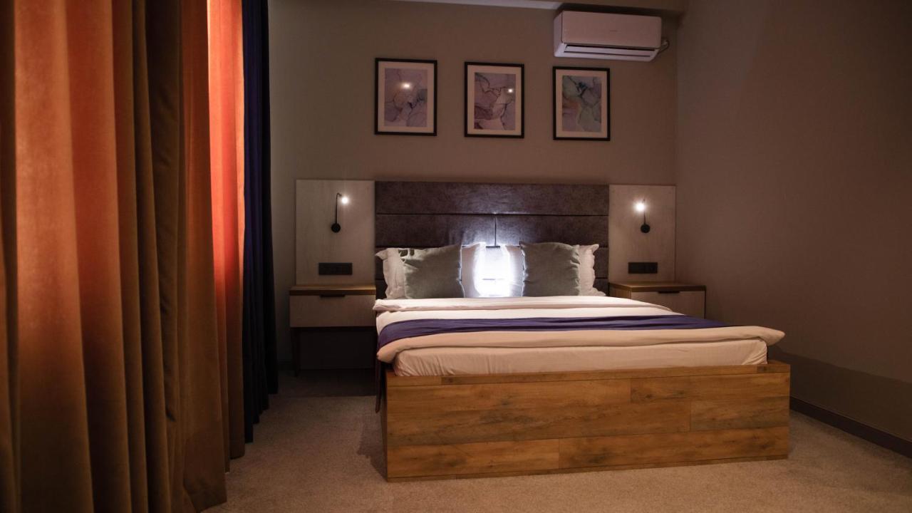 Hotel Zodiac Atyraū Zewnętrze zdjęcie