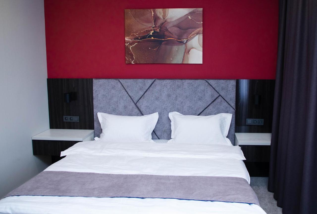 Hotel Zodiac Atyraū Zewnętrze zdjęcie
